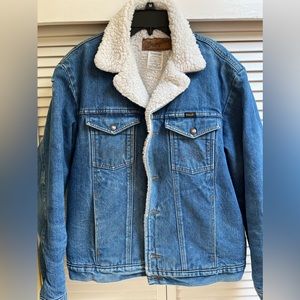 Men’s Sz L Wrangler Sherpa Lined Jean Jacket